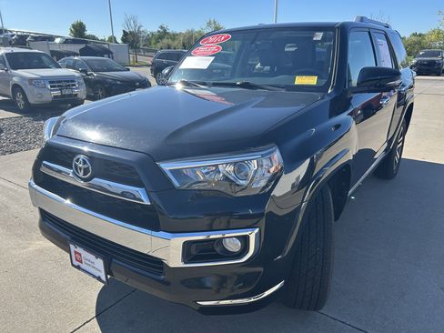Certified 2018 Toyota 4Runner Limited AWD/4WD image 3