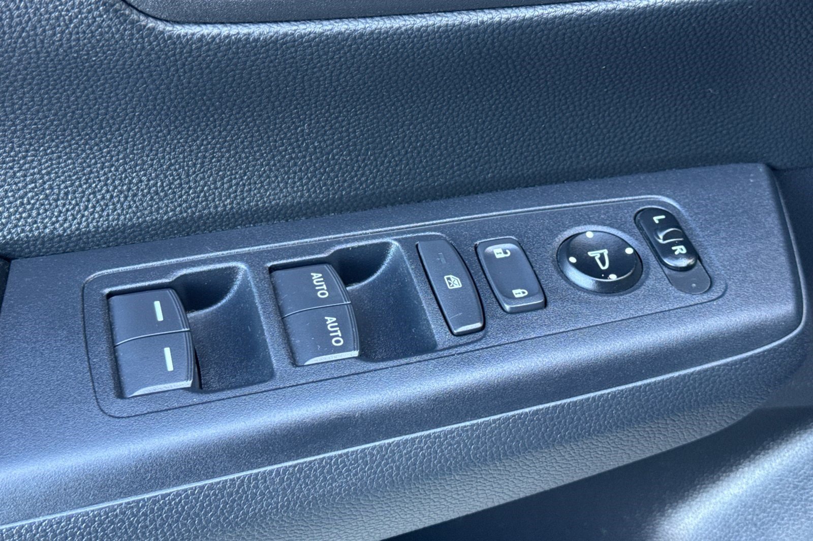 Used 2026 Honda CR-V TrailSport image 14