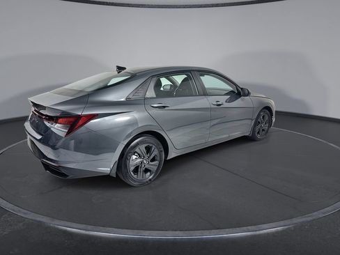 Used 2023 Hyundai Elantra SEL FWD image 8