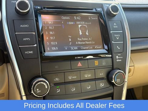 Used 2017 Toyota Camry LE FWD image 11