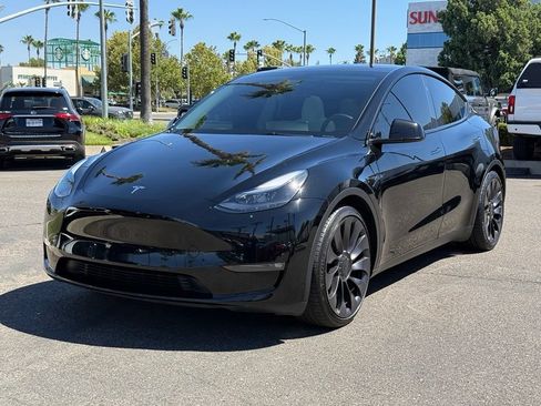 Used 2023 Tesla Model Y Performance AWD/4WD image 10