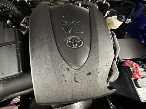 Used 2023 Toyota Tacoma TRD Sport image 35