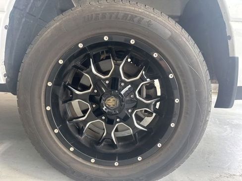 Used 2022 RAM 1500 Big Horn image 9