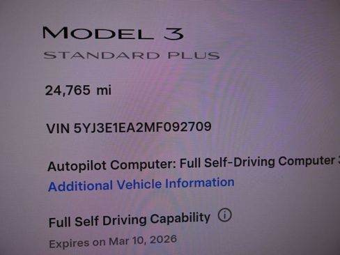 Used 2021 Tesla Model 3 Standard Range Plus image 19