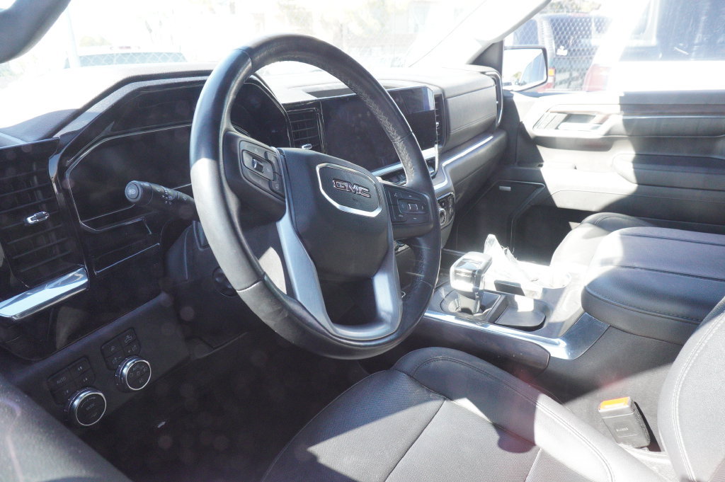 Used 2023 GMC Sierra 1500 SLT w/ SLT Premium Plus Package AWD/4WD image 11