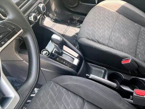 Used 2021 Nissan Kicks S FWD image 17