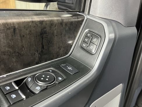Used 2024 Ford F350 Lariat w/ Lariat Ultimate Package image 17