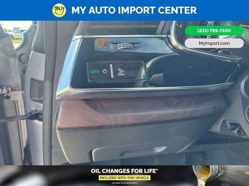Used 2019 Audi Q8 Prestige AWD/4WD image 16