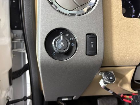 Used 2012 Ford F350 Lariat w/ Lariat Ultimate Pkg image 13