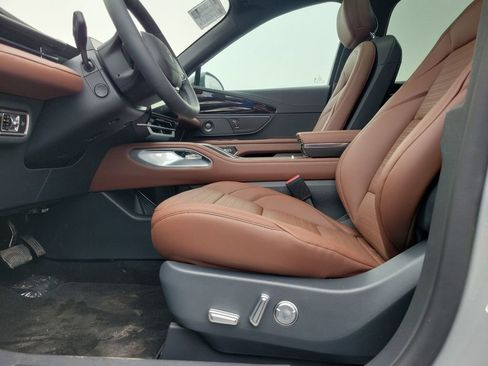 New 2026 Lincoln Nautilus Reserve image 17