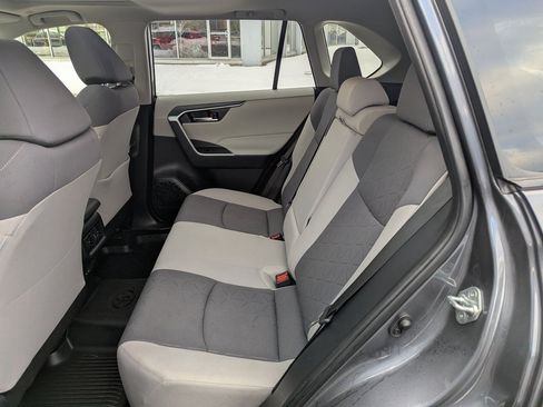 Used 2023 Toyota RAV4 XLE image 17