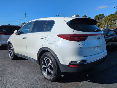 Used 2020 Kia Sportage LX image 7