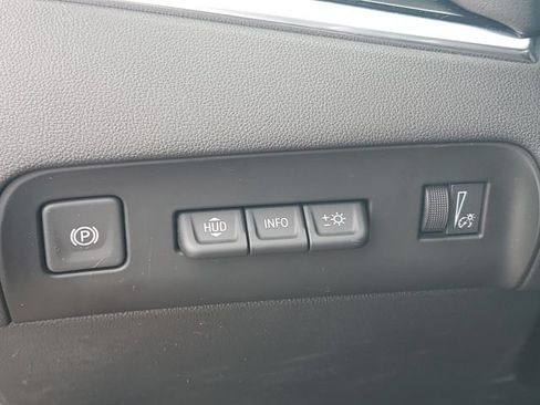Used 2022 Buick Enclave Avenir w/ Trailering Package, 5000 lbs. AWD/4WD image 21
