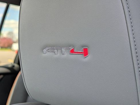 New 2026 GMC Acadia AT4 w/ Luxury Package AWD/4WD image 42