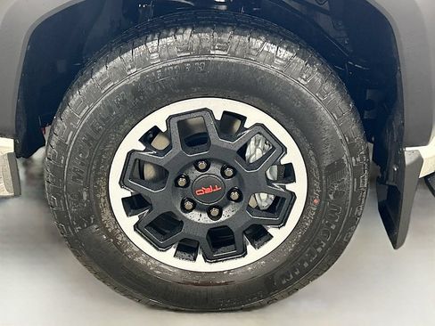 New 2026 Toyota 4Runner TRD Off-Road Premium AWD/4WD image 30