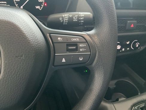 New 2026 Honda HR-V LX image 10