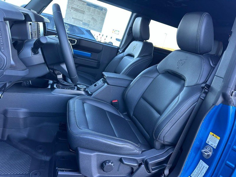 Used 2025 Ford Bronco Badlands AWD/4WD image 9