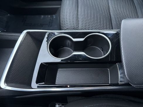 Used 2025 Chevrolet Equinox LT image 29