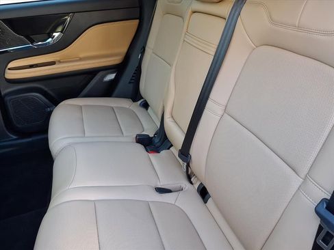 Used 2022 Lincoln Corsair Reserve w/ Equipment Group 201A image 7