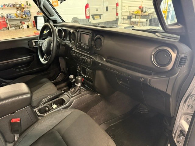 Used 2020 Jeep Wrangler Unlimited Sport AWD/4WD image 8