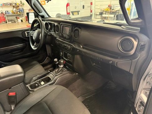 Used 2020 Jeep Wrangler Unlimited Sport AWD/4WD image 8
