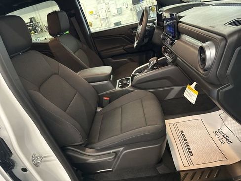 New 2026 Chevrolet Colorado LT image 26