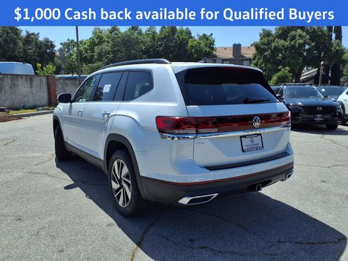 New 2026 Volkswagen Atlas SE FWD image 5