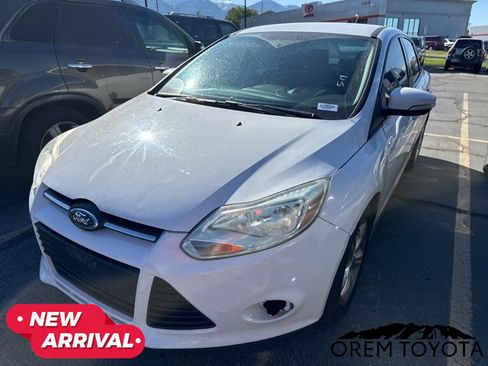 Used 2014 Ford Focus SE FWD image 4