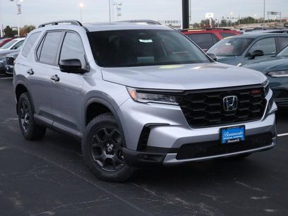 New 2025 Honda Pilot TrailSport