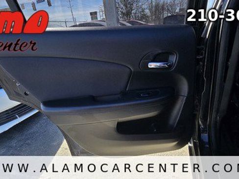 Used 2013 Chrysler 200 Touring image 30