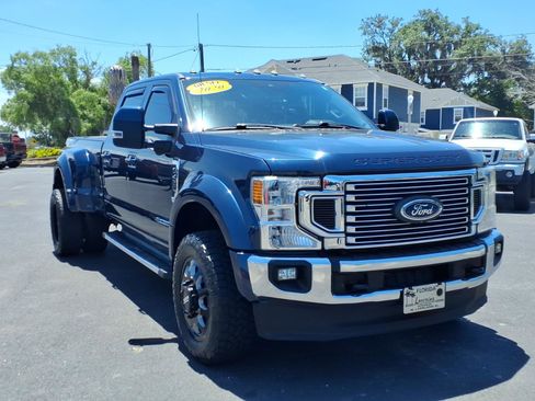 Used 2020 Ford F450 Lariat w/ Lariat Ultimate Package AWD/4WD image 3