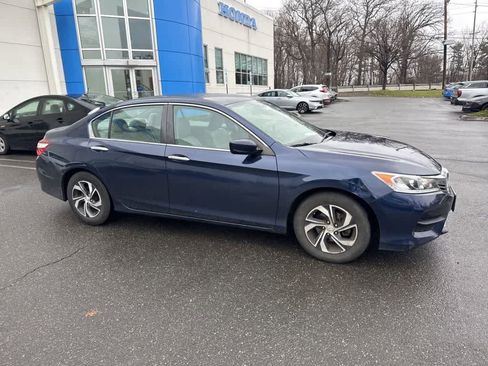 Used 2017 Honda Accord LX image 12