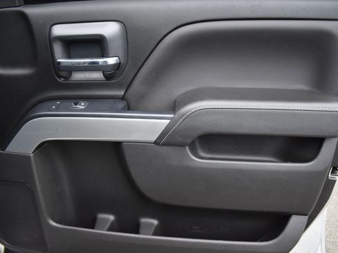 Used 2018 Chevrolet Silverado 1500 LT w/ All Star Edition image 24