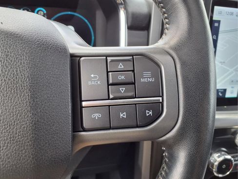 Used 2022 Ford F150 Lariat w/ Equipment Group 502A High AWD/4WD image 19