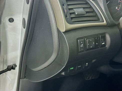 Used 2013 Nissan Sentra S FWD image 10
