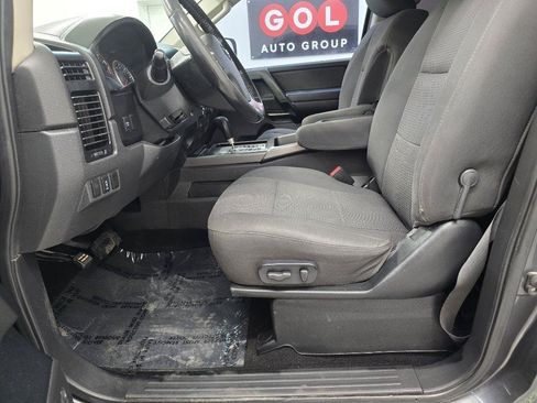 Used 2012 Nissan Titan SV RWD image 9