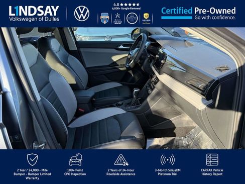 Certified 2022 Volkswagen Taos SEL w/ Panoramic Sunroof Package image 12