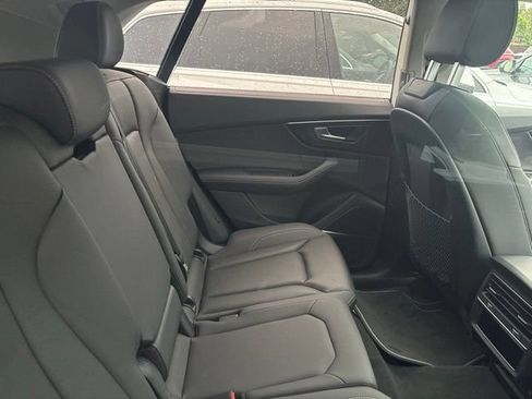 Used 2023 Audi Q8 Premium Plus w/ Premium Plus Package AWD/4WD image 9