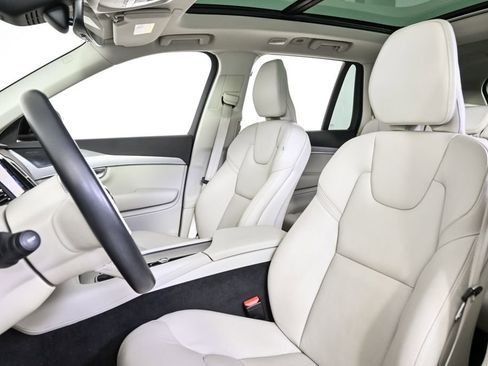 Certified 2023 Volvo XC90 B5 Core image 7