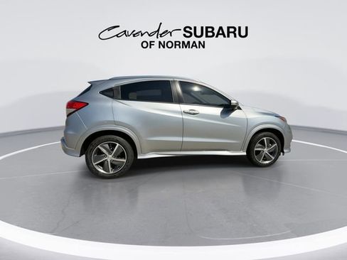 Used 2019 Honda HR-V Touring image 9