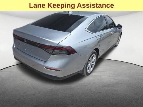 Used 2025 Honda Accord LX image 5