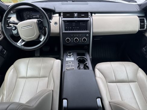 Used 2020 Land Rover Discovery Landmark AWD/4WD image 28
