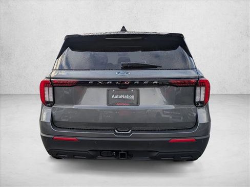 New 2026 Ford Explorer Active image 9
