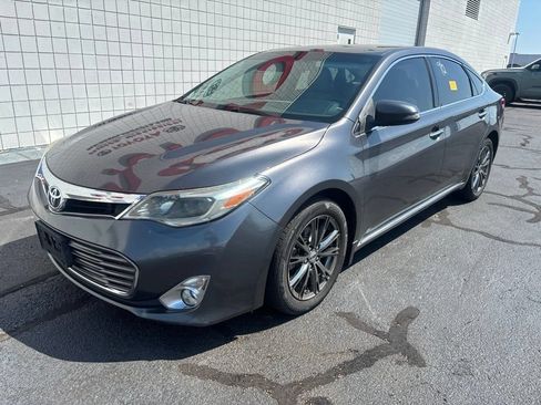 Used 2015 Toyota Avalon XLE FWD image 1