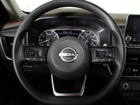 Certified 2023 Nissan Rogue SV image 10