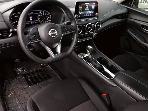 Used 2024 Nissan Sentra SV image 12