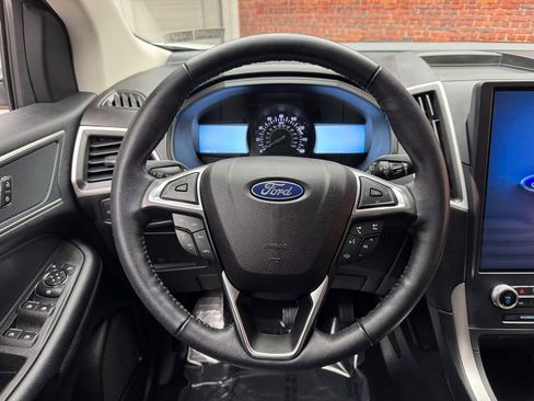 Certified 2022 Ford Edge SEL AWD/4WD image 14