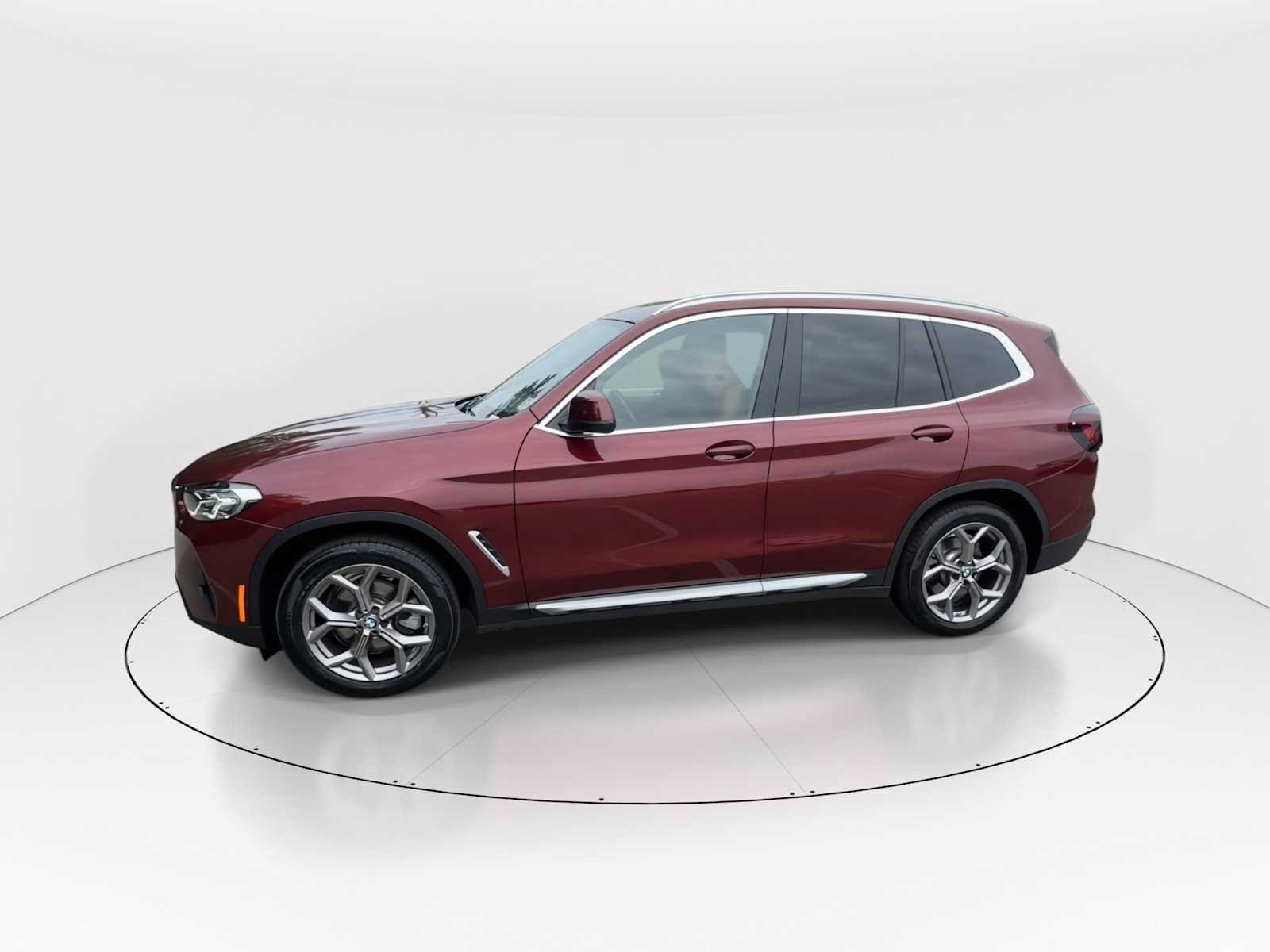 Used 2023 BMW X3 xDrive30i w/ Premium Package AWD/4WD image 5