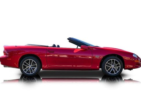Used 2002 Chevrolet Camaro Z28 w/ SS Performance/Appearance Pkg RWD image 2