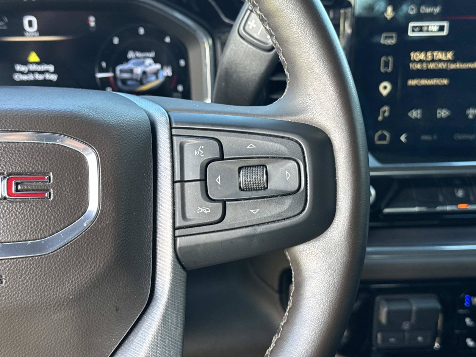 Used 2024 GMC Sierra 3500 SLT w/ SLT Premium Package AWD/4WD image 17